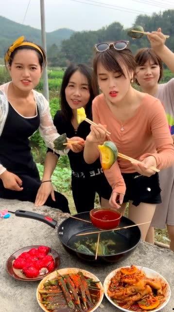 四女吃瓜,揭秘娱乐圈幕后风云